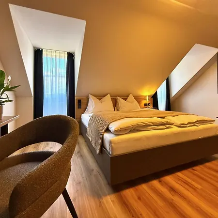 Feinzeit Am Windfelder - Ruhe & Nahe Bamberg Bed and Breakfast 3*